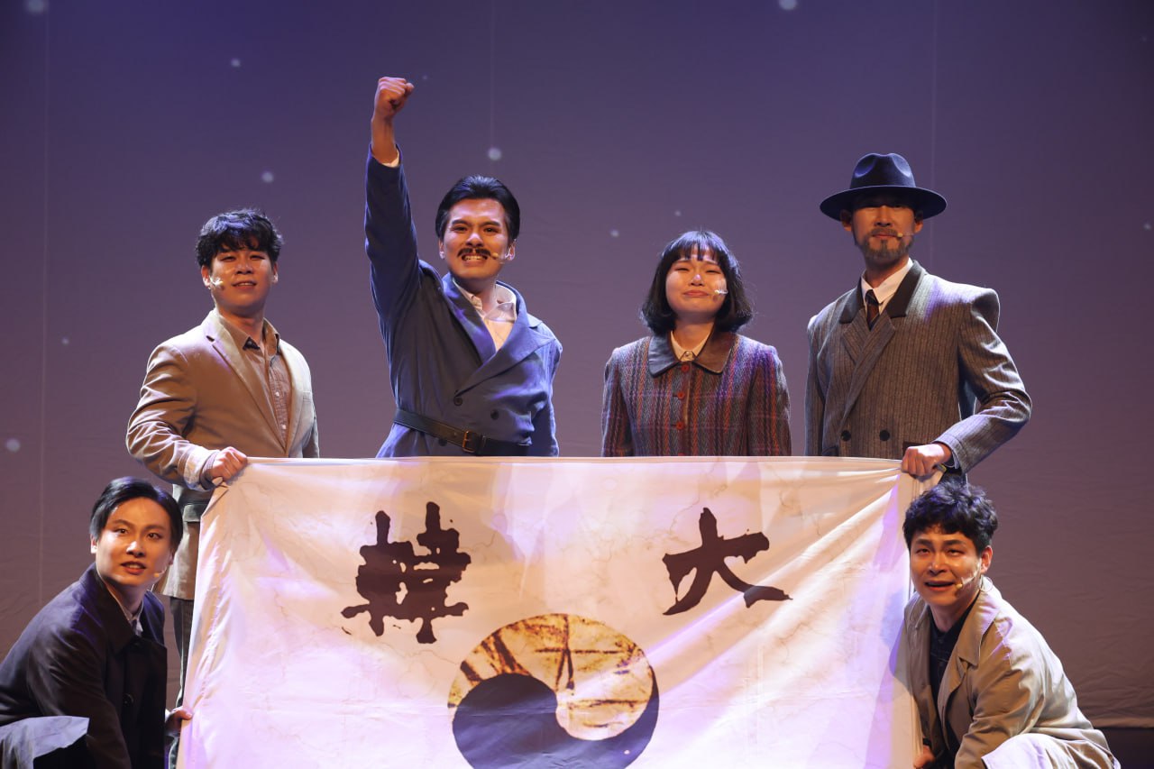 극단 활동